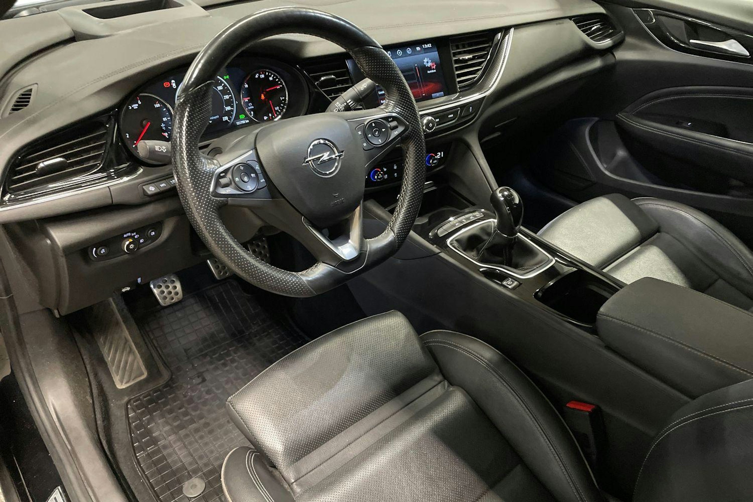 musta Opel Insignia 2018 kuva 7.