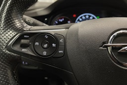 musta Opel Insignia 2018 kuva 24.