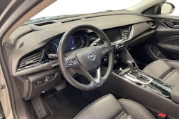 Harmaa Opel Insignia 2018 kuva 6.