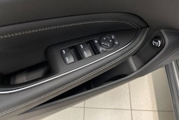 Harmaa Opel Insignia 2018 kuva 17.