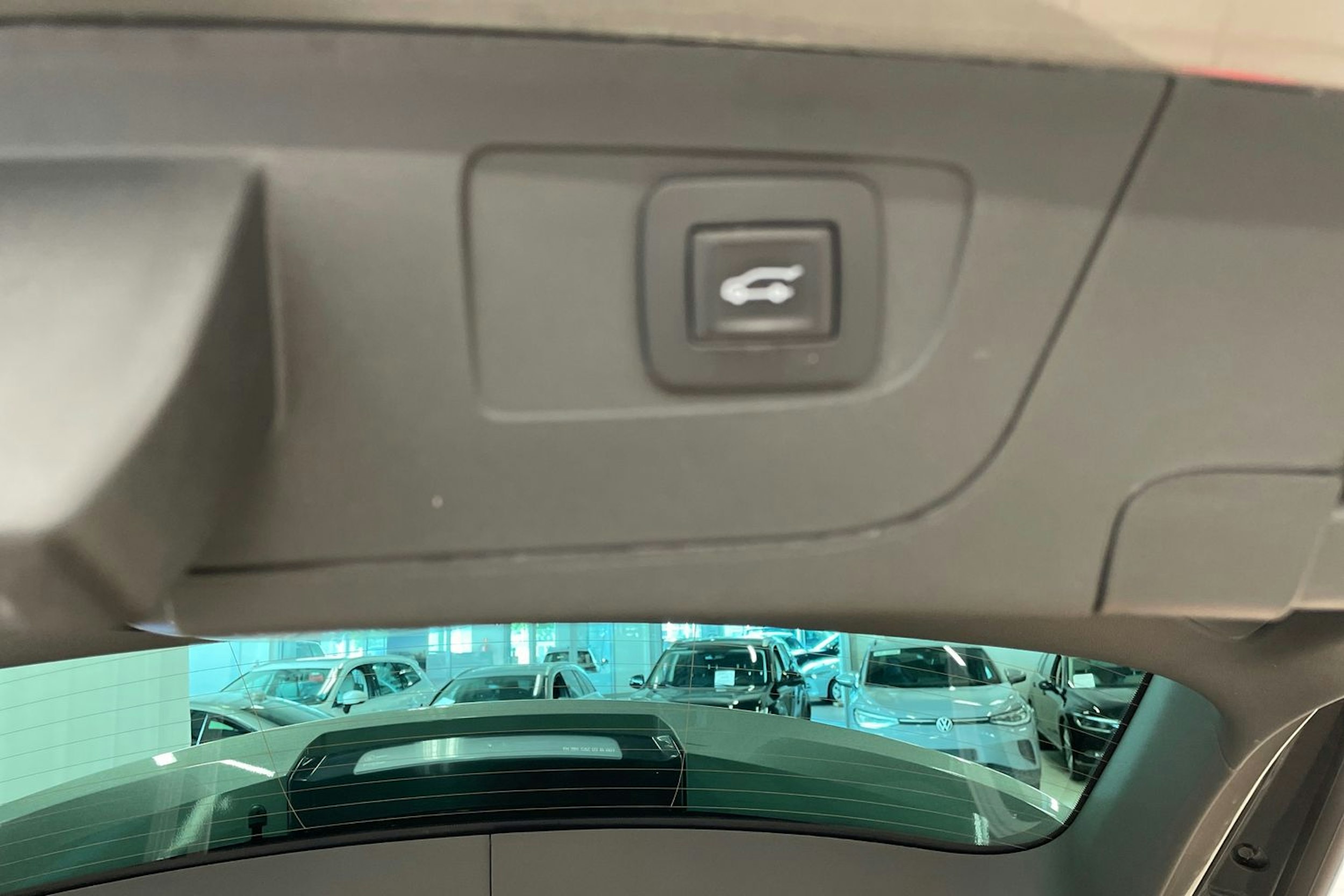 Harmaa Opel Insignia 2018 kuva 21.