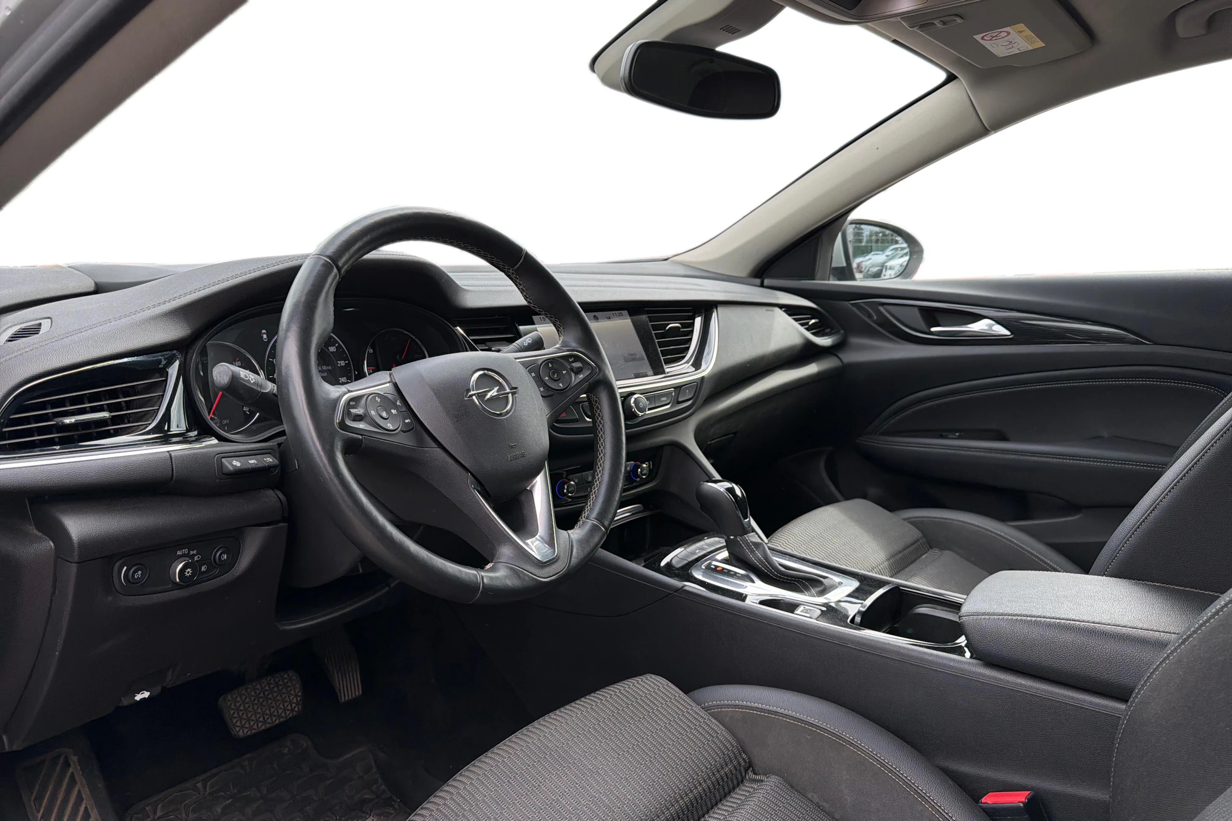 Hopea Opel Insignia 2018 kuva 3.