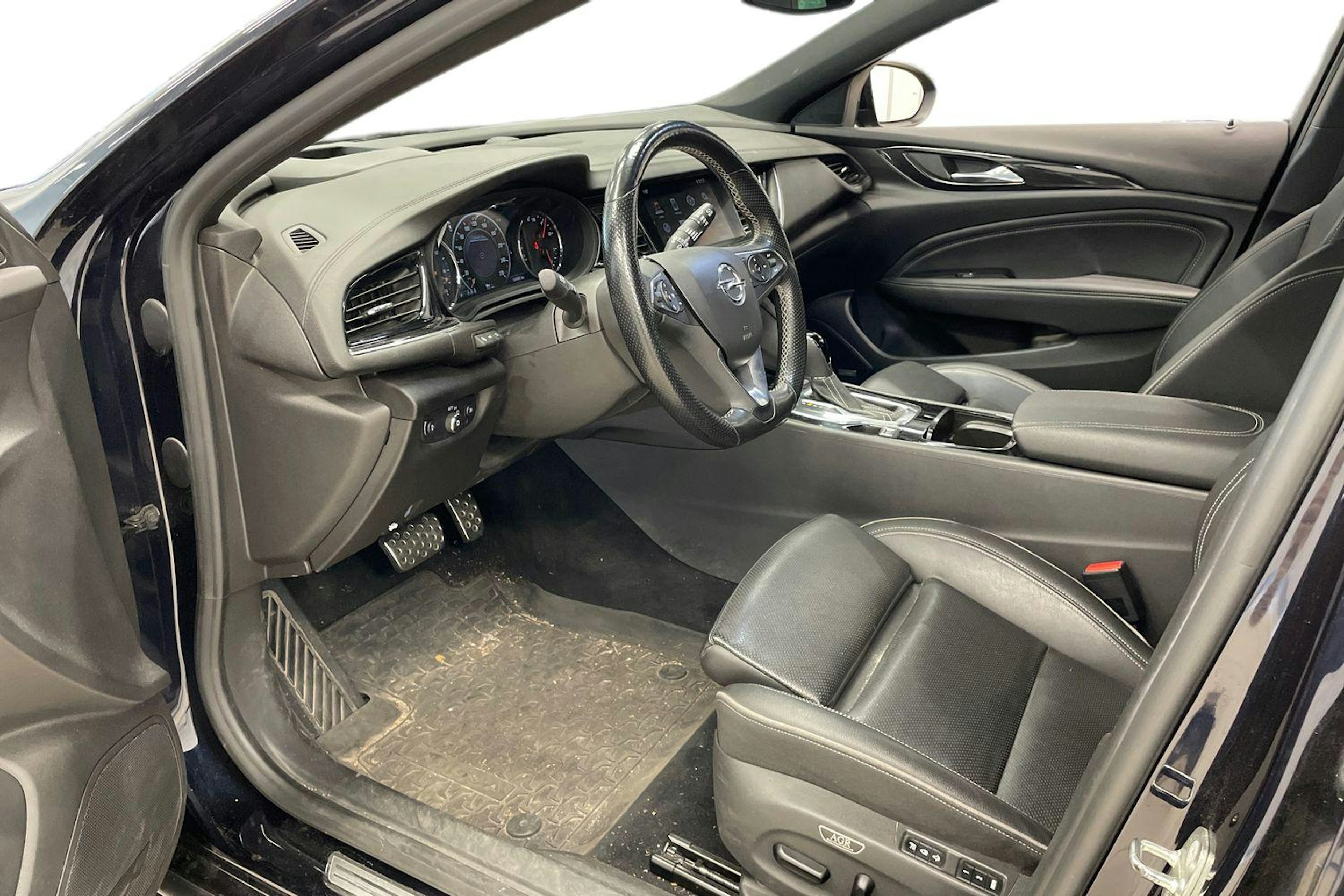 Sininen Opel Insignia 2018 kuva 3.