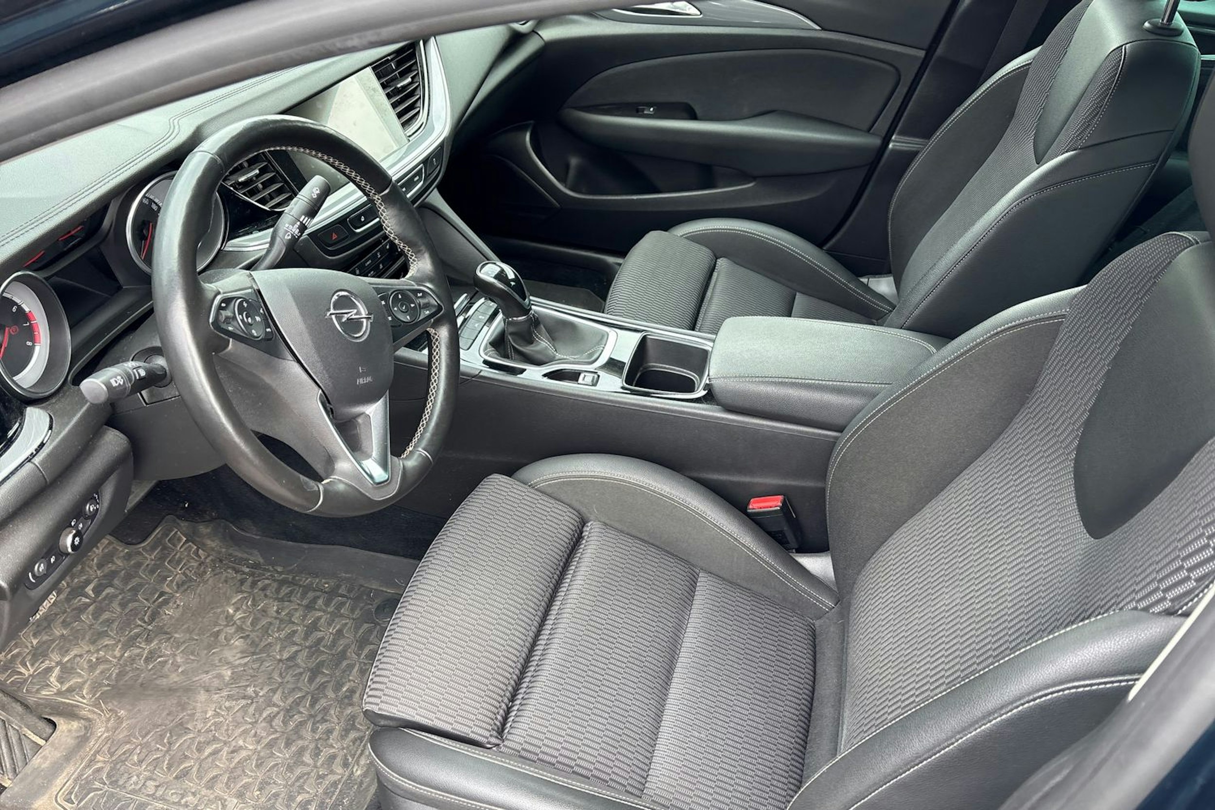 vihreä Opel Insignia 2018 kuva 3.