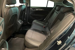 vihreä Opel Insignia 2018 kuva 10.
