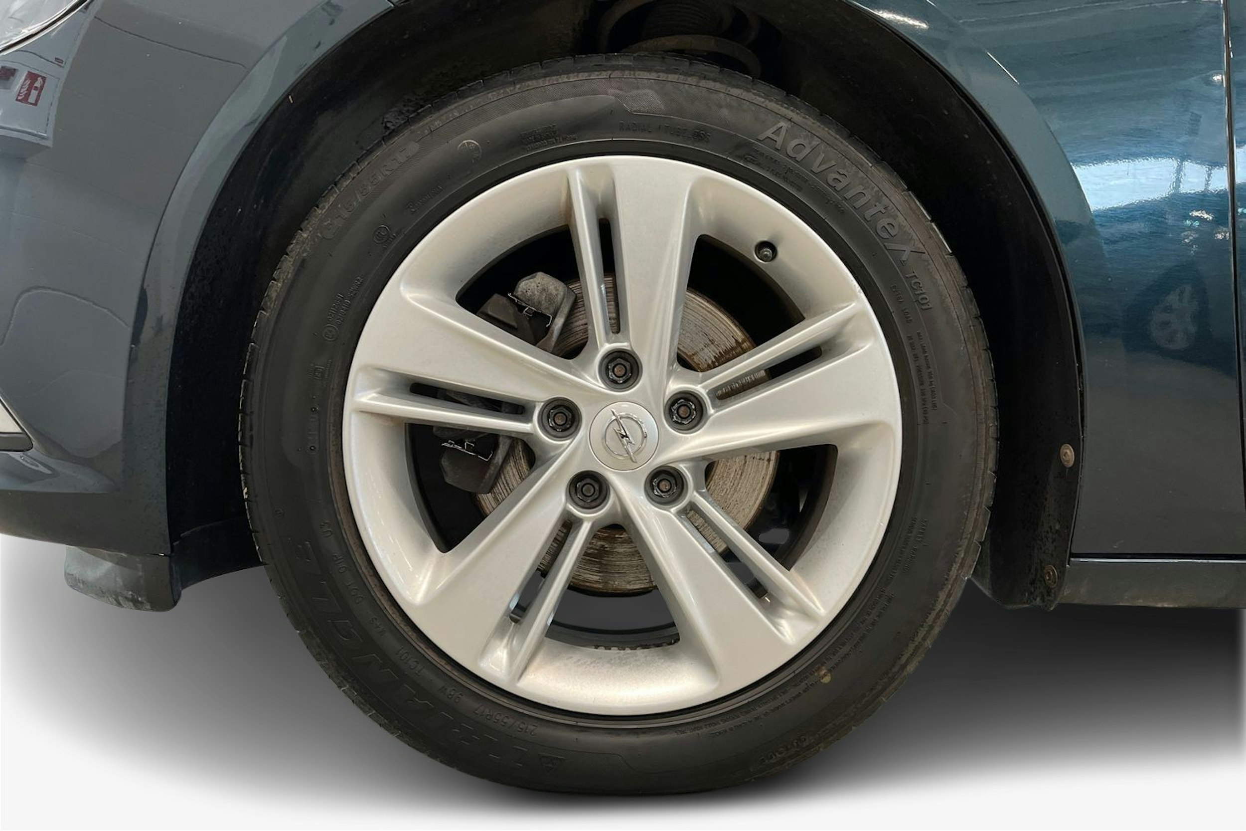 vihreä Opel Insignia 2018 kuva 11.
