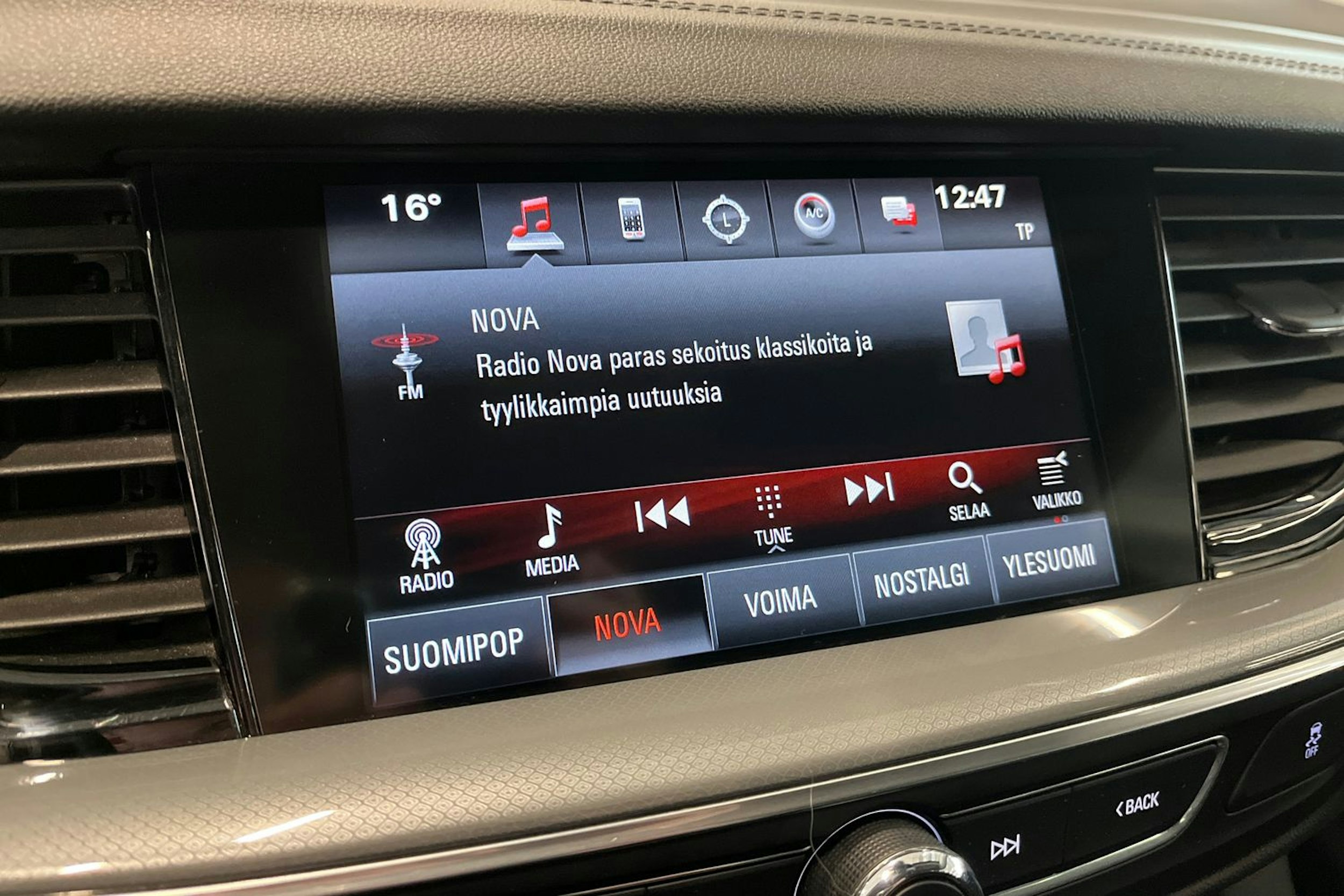 vihreä Opel Insignia 2018 kuva 22.
