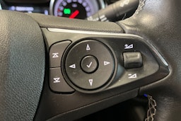 vihreä Opel Insignia 2018 kuva 26.
