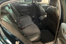 vihreä Opel Insignia 2018 kuva 28.