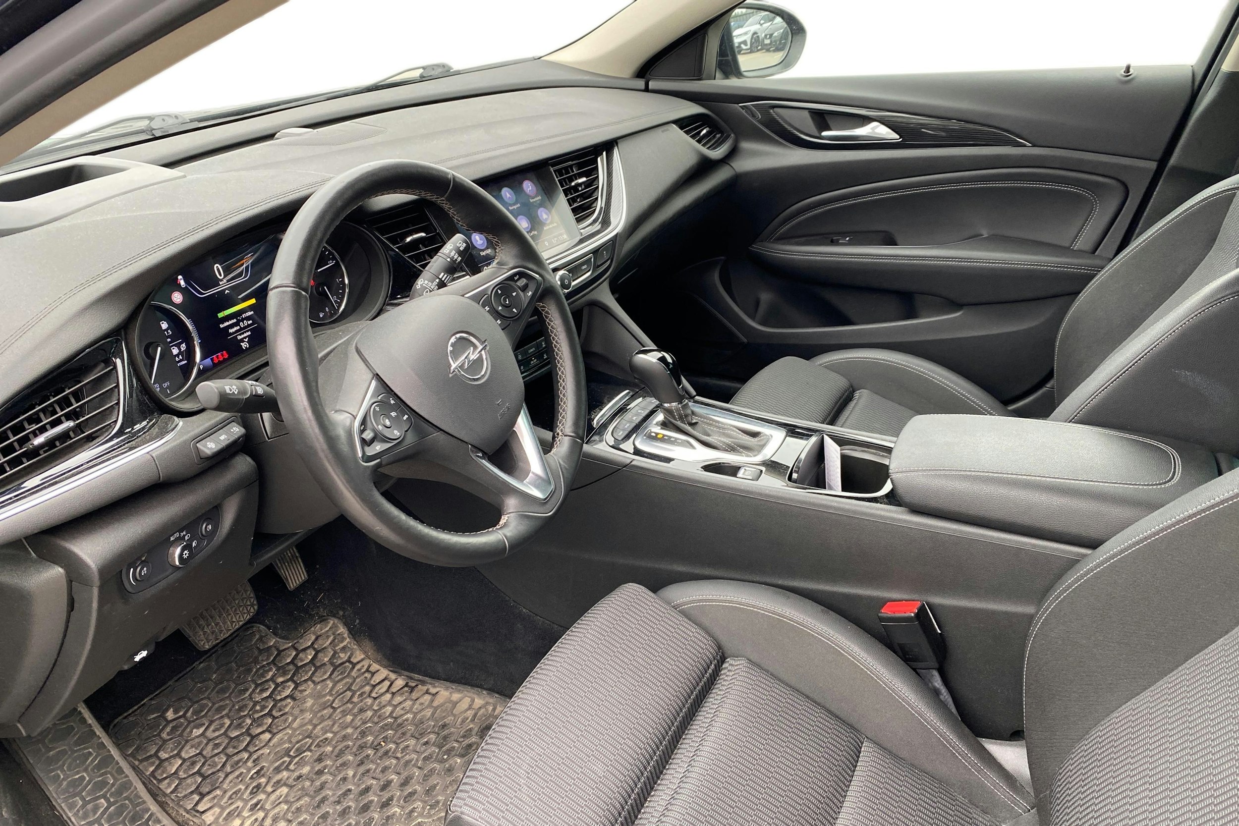 Sininen Opel Insignia 2018 kuva 3.