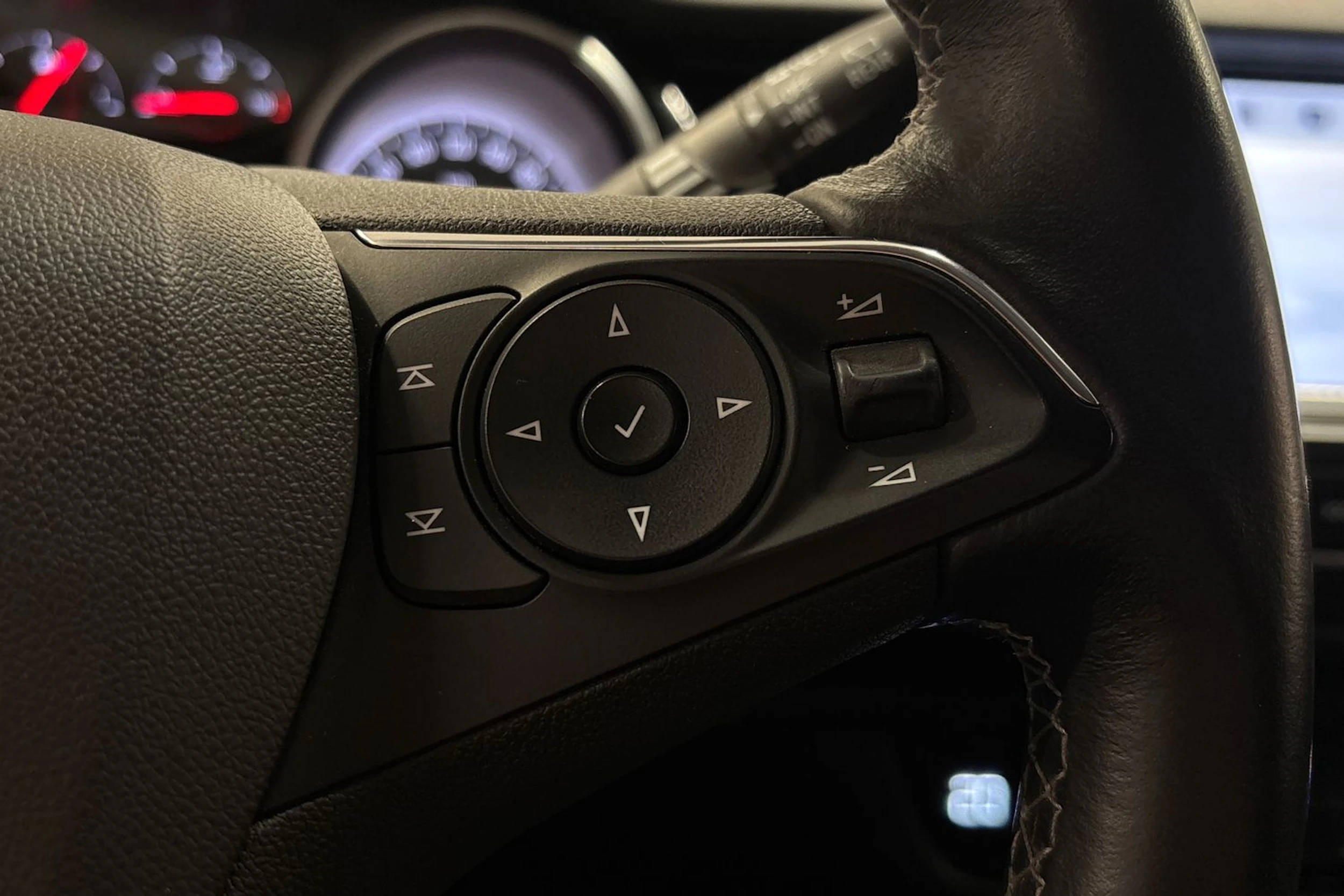 sininen Opel Insignia 2018 kuva 14.