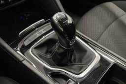 sininen Opel Insignia 2018 kuva 20.