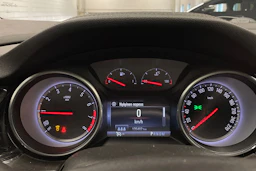 Sininen Opel Insignia 2018 kuva 17.