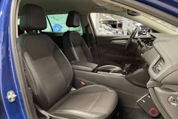 Sininen Opel Insignia 2018 kuva 27.