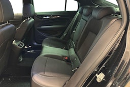 Musta Opel Insignia 2018 kuva 10.