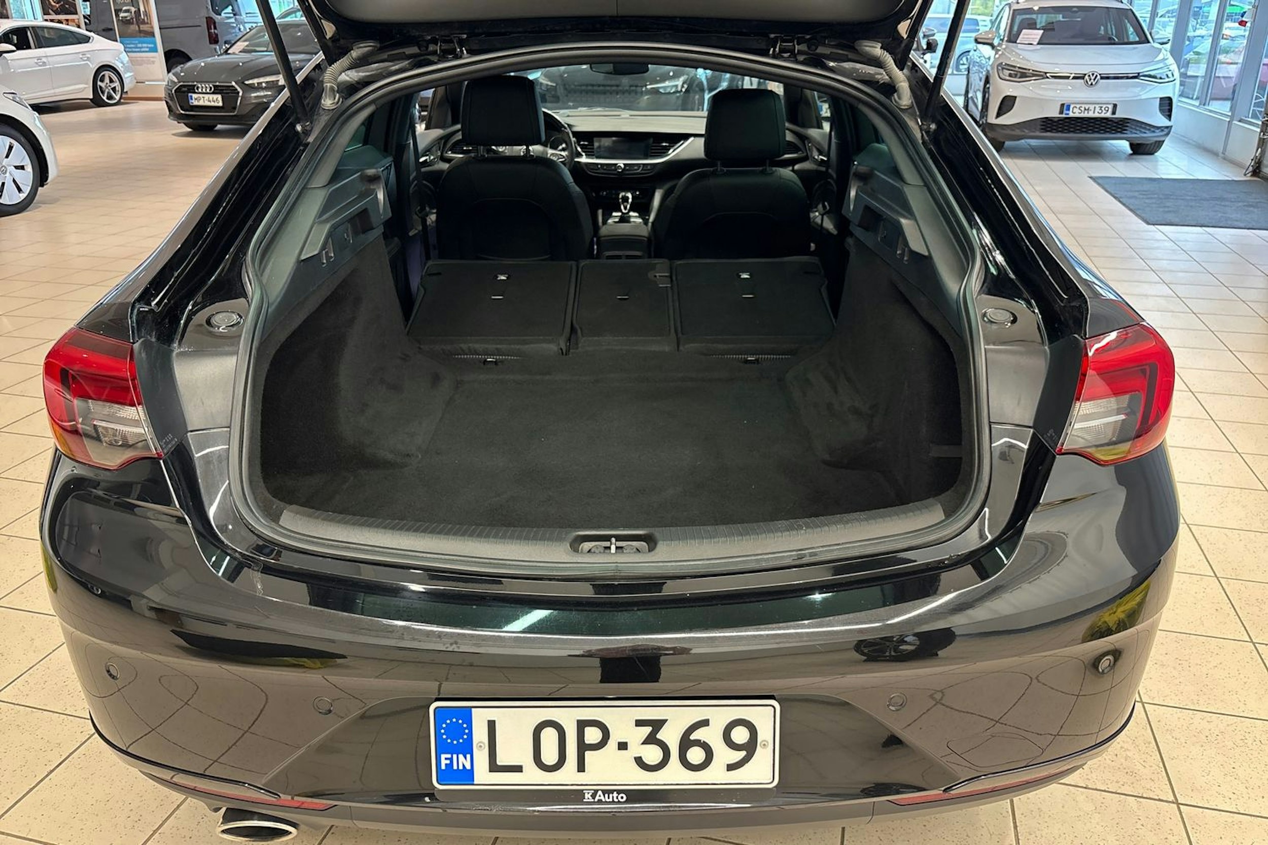 Musta Opel Insignia 2018 kuva 16.