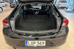 Musta Opel Insignia 2018 kuva 16.