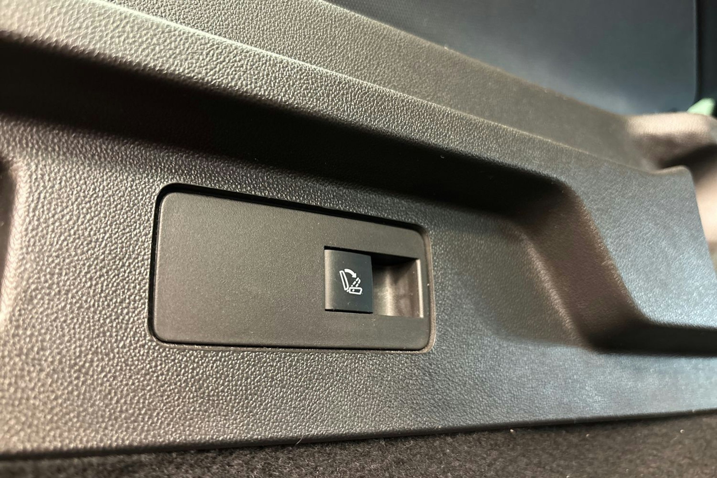 Musta Opel Insignia 2018 kuva 18.