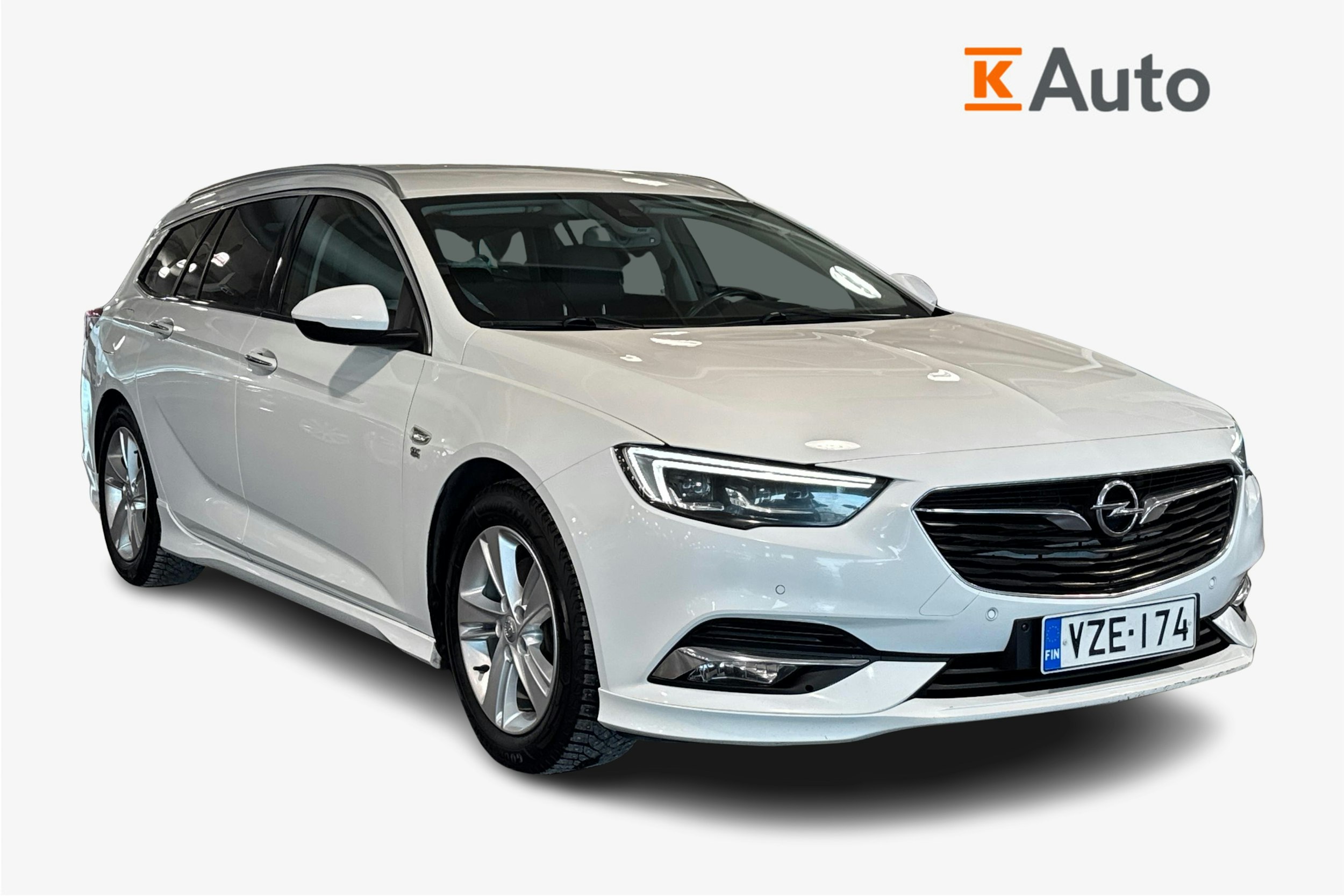valkoinen Opel Insignia 2018 kuva 1.