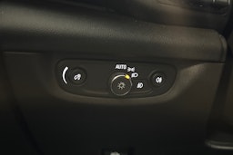 valkoinen Opel Insignia 2018 kuva 20.