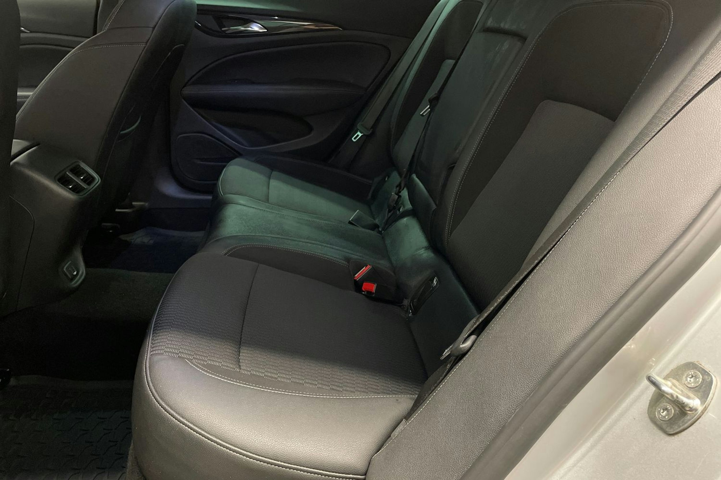 hopea Opel Insignia 2019 kuva 10.