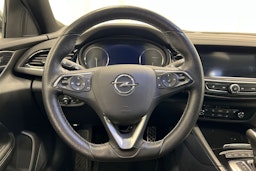 musta Opel Insignia 2019 kuva 17.