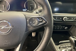 musta Opel Insignia 2019 kuva 18.