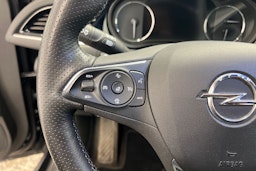 musta Opel Insignia 2019 kuva 19.