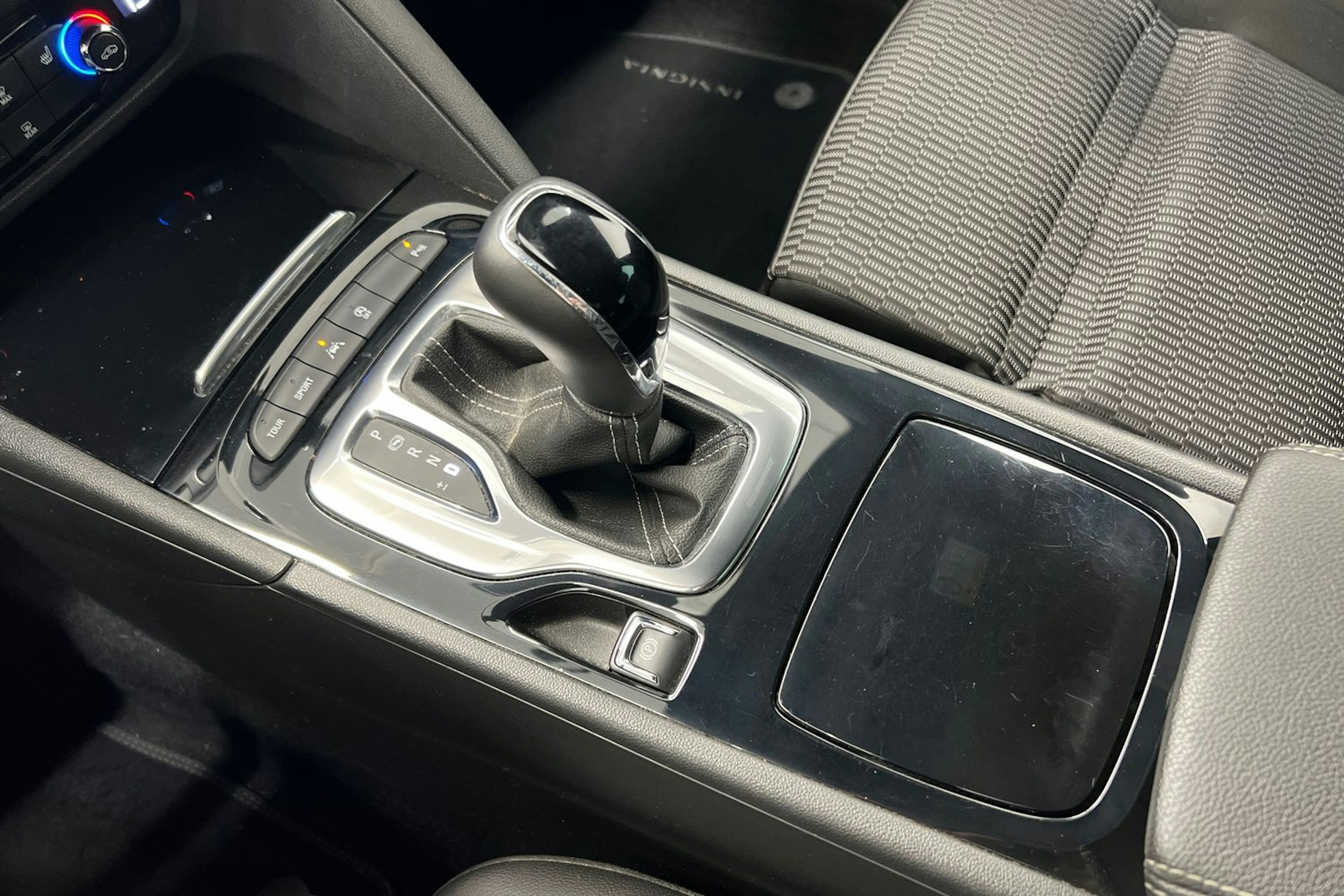 musta Opel Insignia 2019 kuva 33.