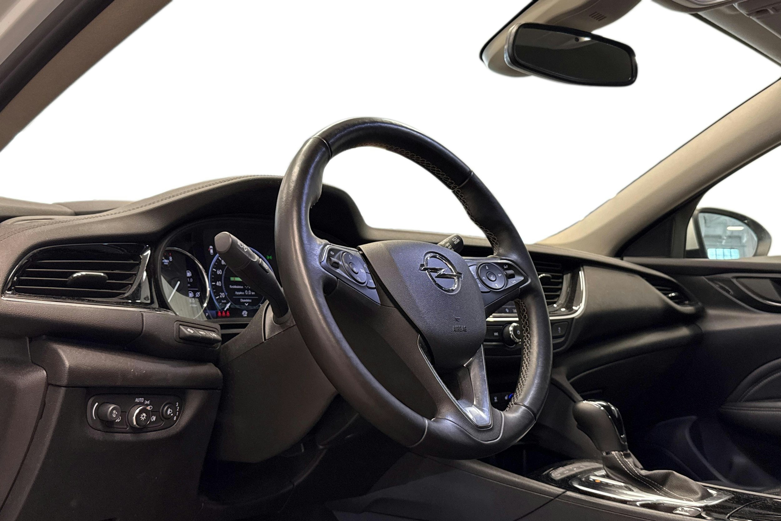 valkoinen Opel Insignia 2019 kuva 3.