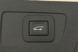 valkoinen Opel Insignia 2019 kuva 15.
