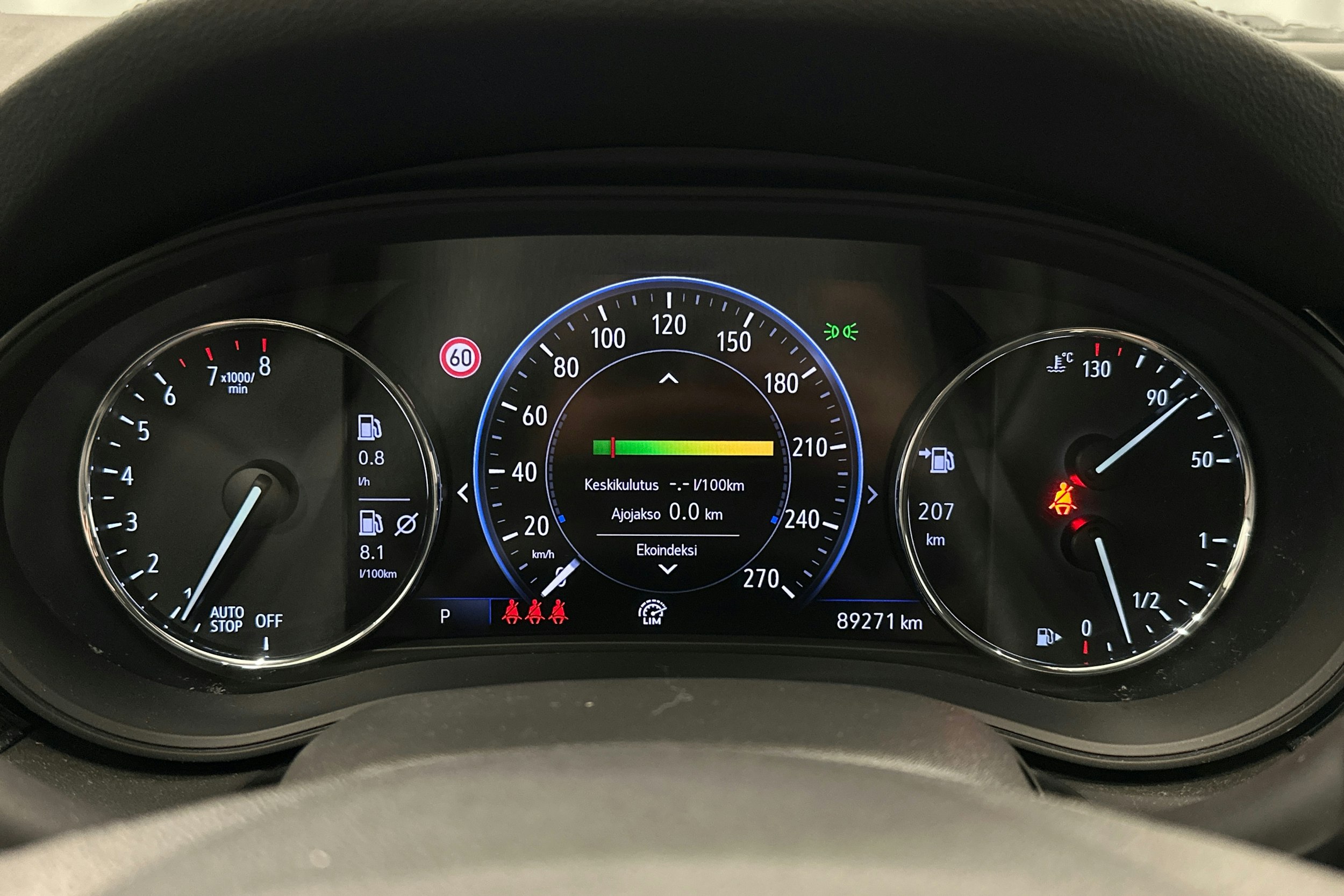 valkoinen Opel Insignia 2019 kuva 20.