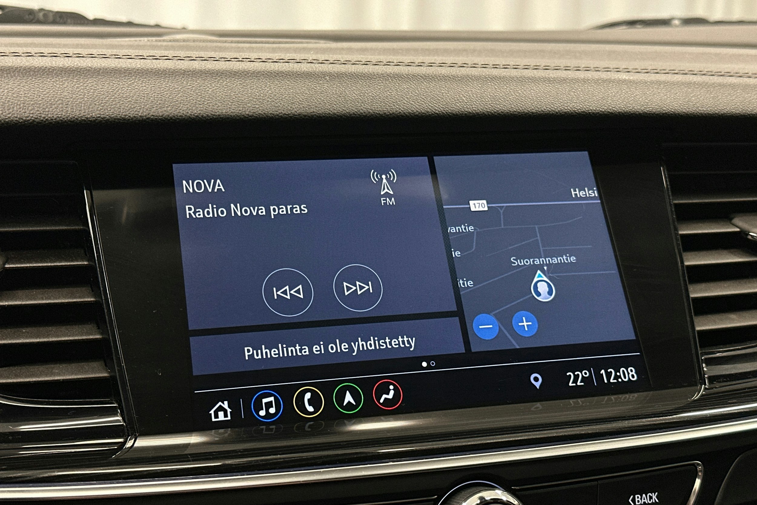 valkoinen Opel Insignia 2019 kuva 22.