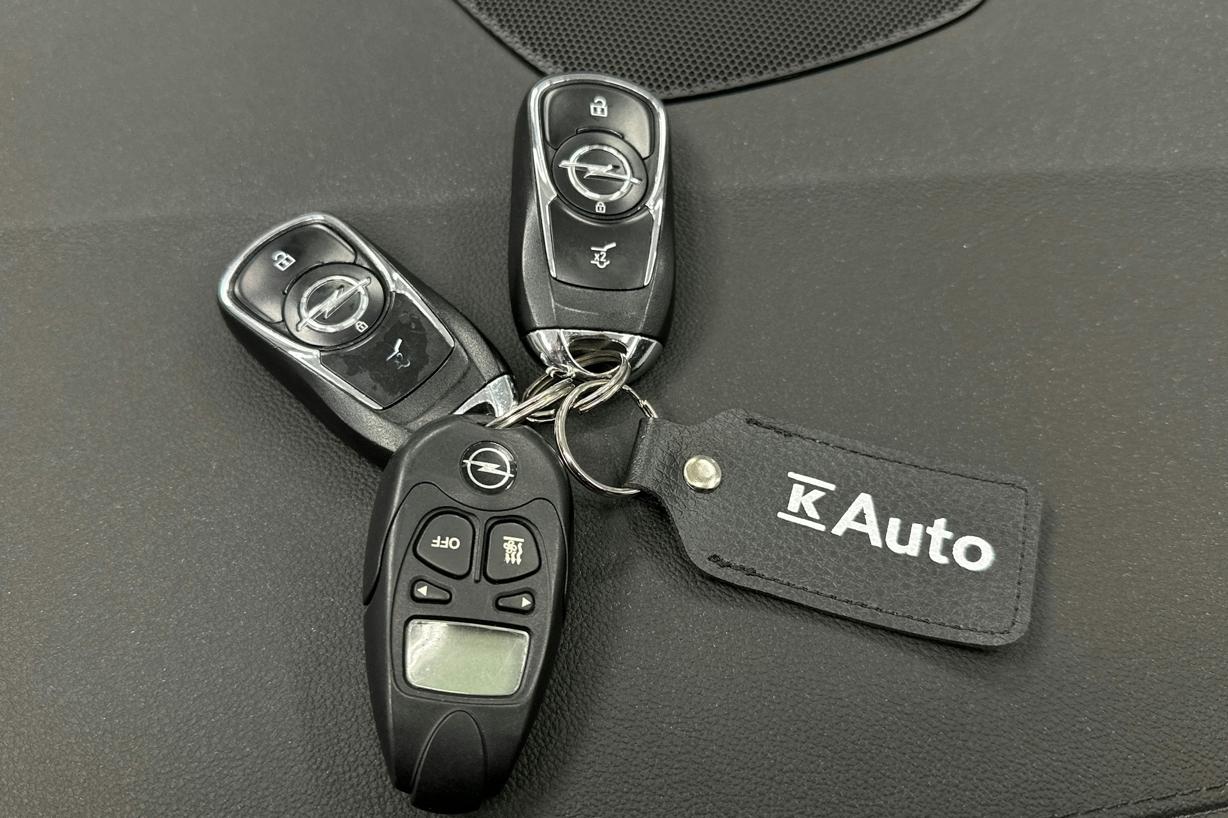 valkoinen Opel Insignia 2019 kuva 29.