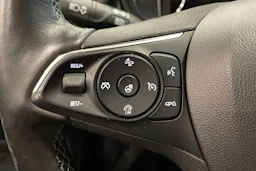 harmaa Opel Insignia 2019 kuva 15.