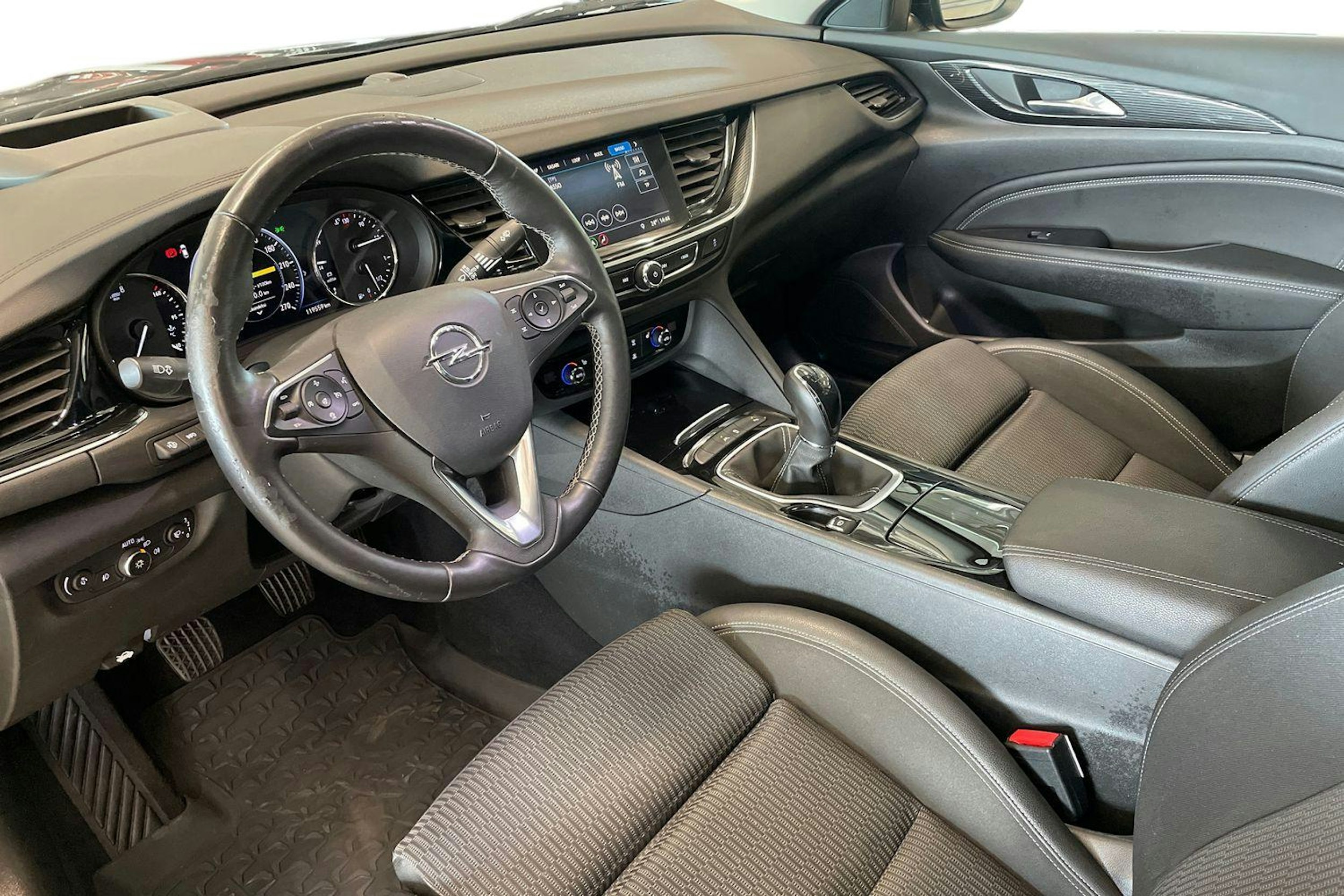 sininen Opel Insignia 2019 kuva 7.