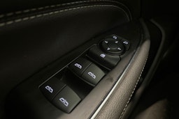 sininen Opel Insignia 2019 kuva 19.