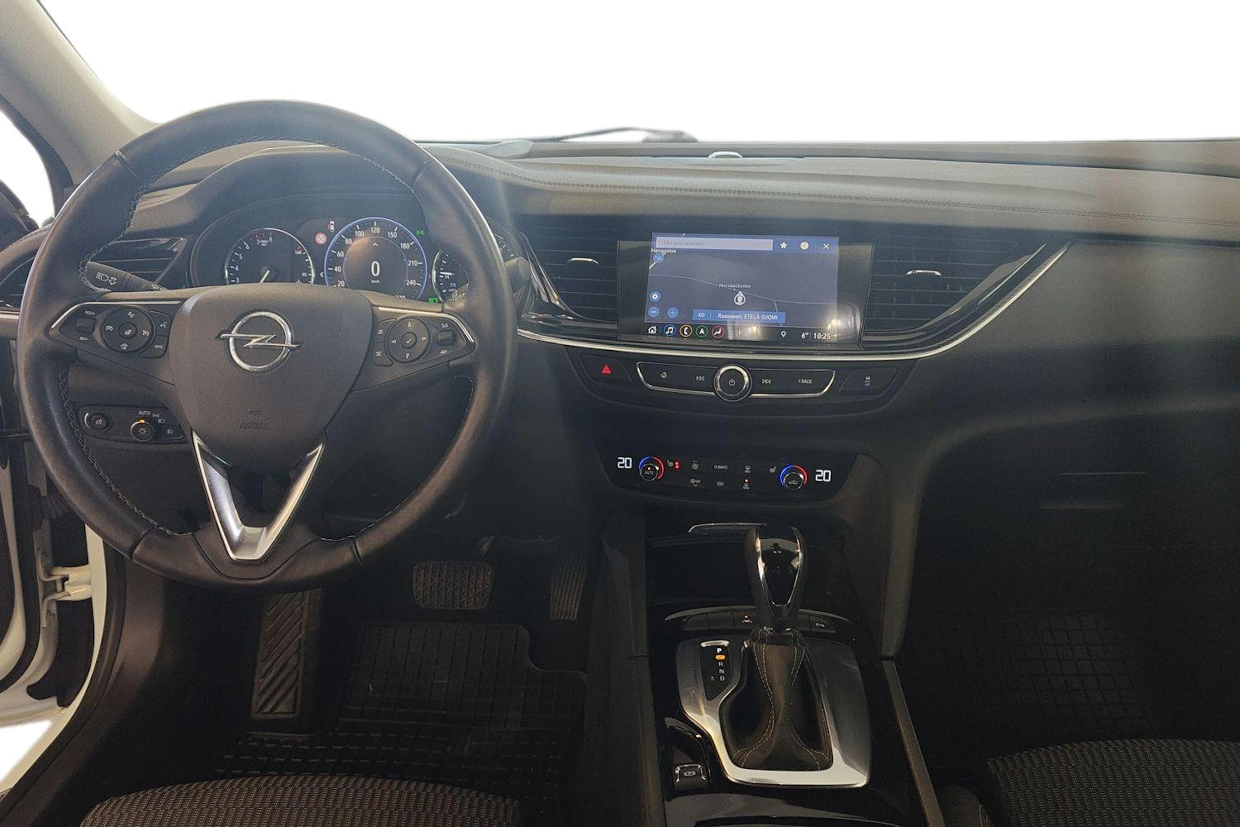 valkoinen Opel Insignia 2019 kuva 9.