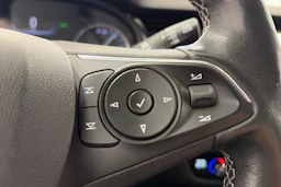 harmaa Opel Insignia 2019 kuva 17.