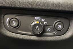 harmaa Opel Insignia 2019 kuva 18.