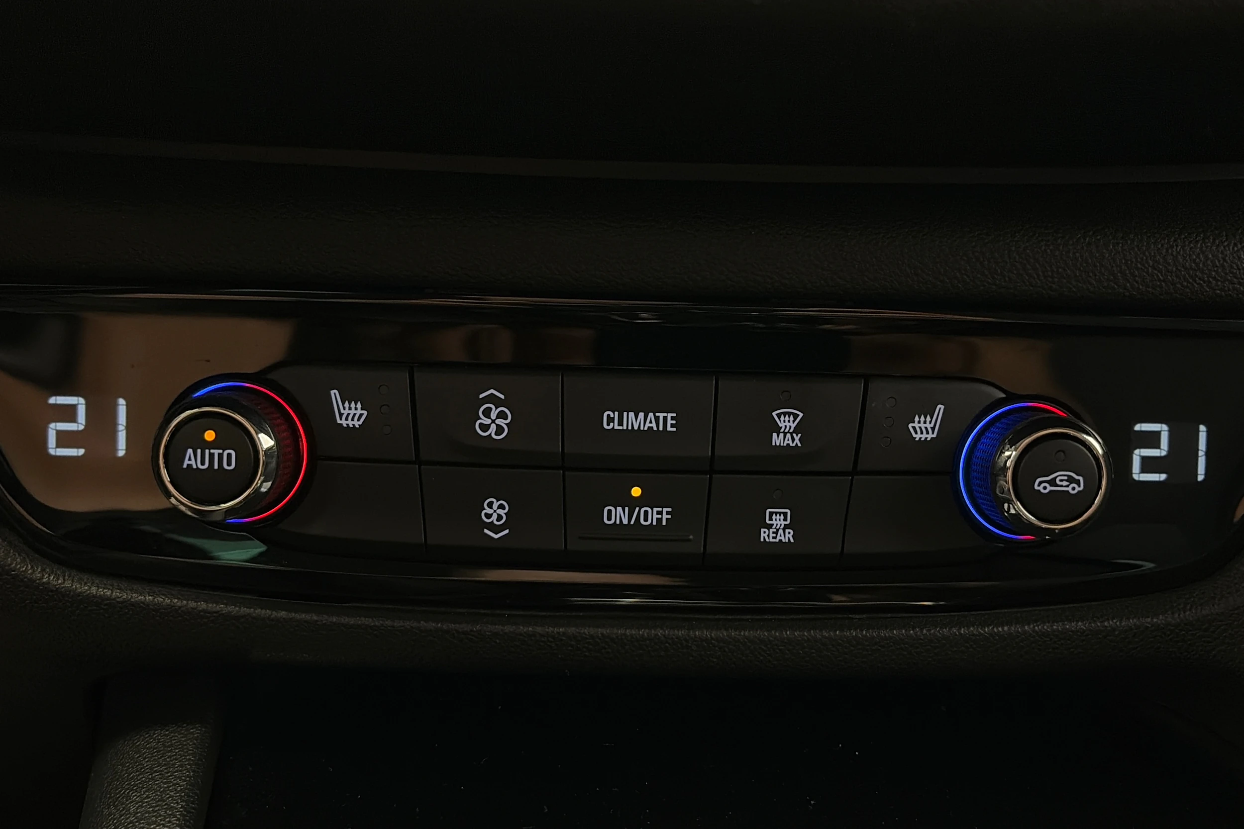 harmaa Opel Insignia 2019 kuva 27.