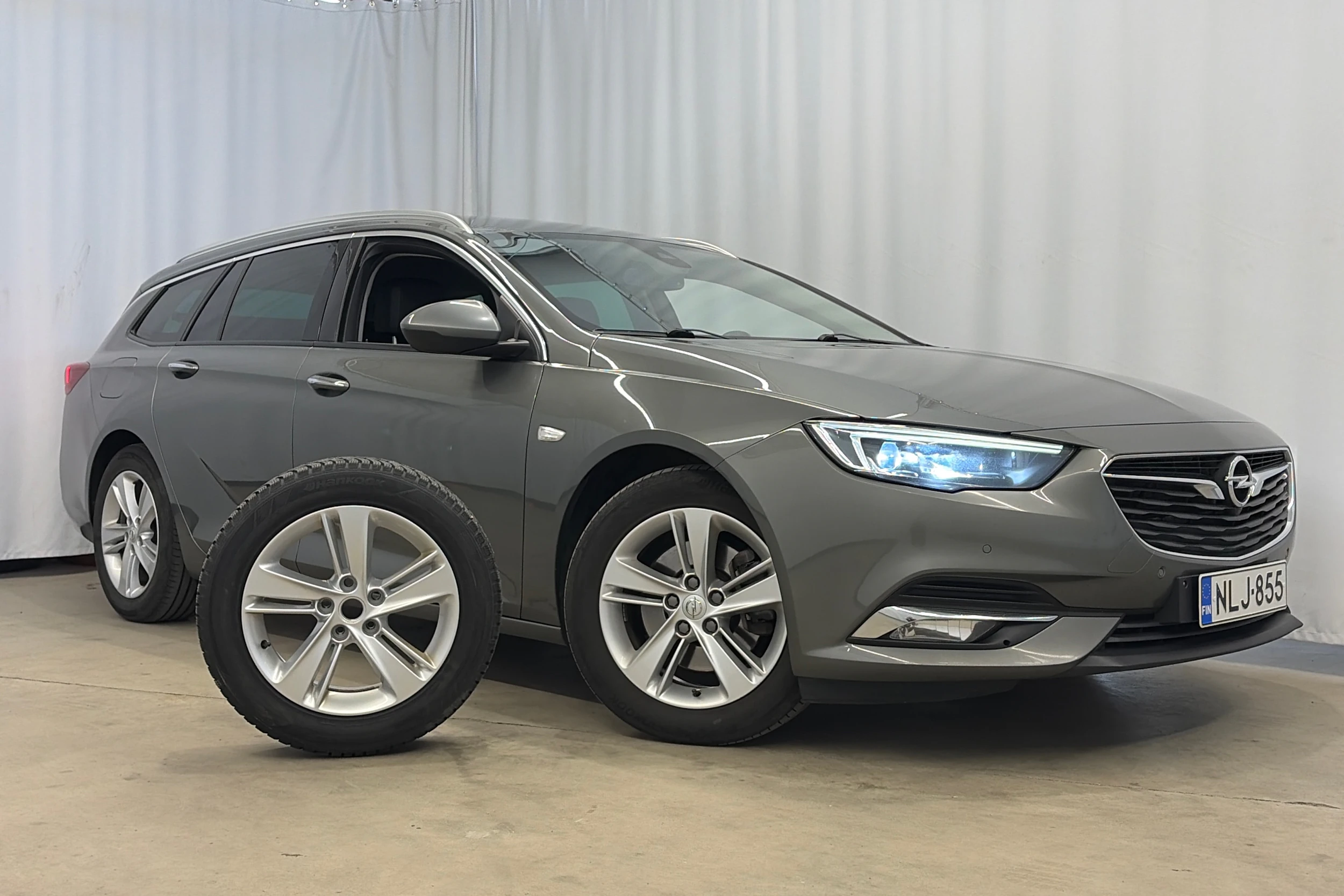 harmaa Opel Insignia 2019 kuva 35.