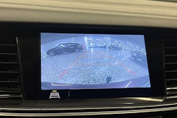 punainen Opel Insignia 2019 kuva 32.