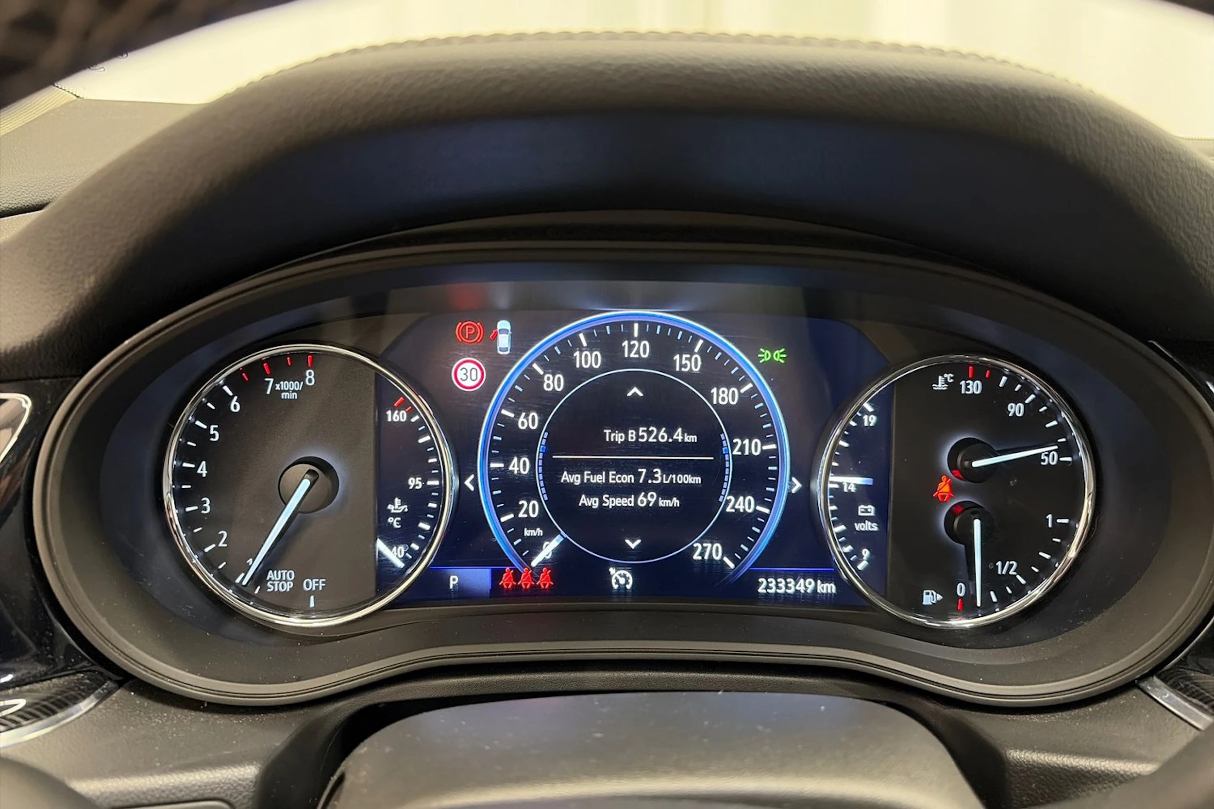 Sininen Opel Insignia 2019 kuva 13.