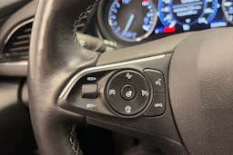 Sininen Opel Insignia 2019 kuva 19.