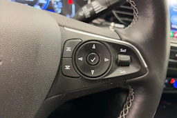 Sininen Opel Insignia 2019 kuva 20.