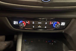 Sininen Opel Insignia 2019 kuva 21.