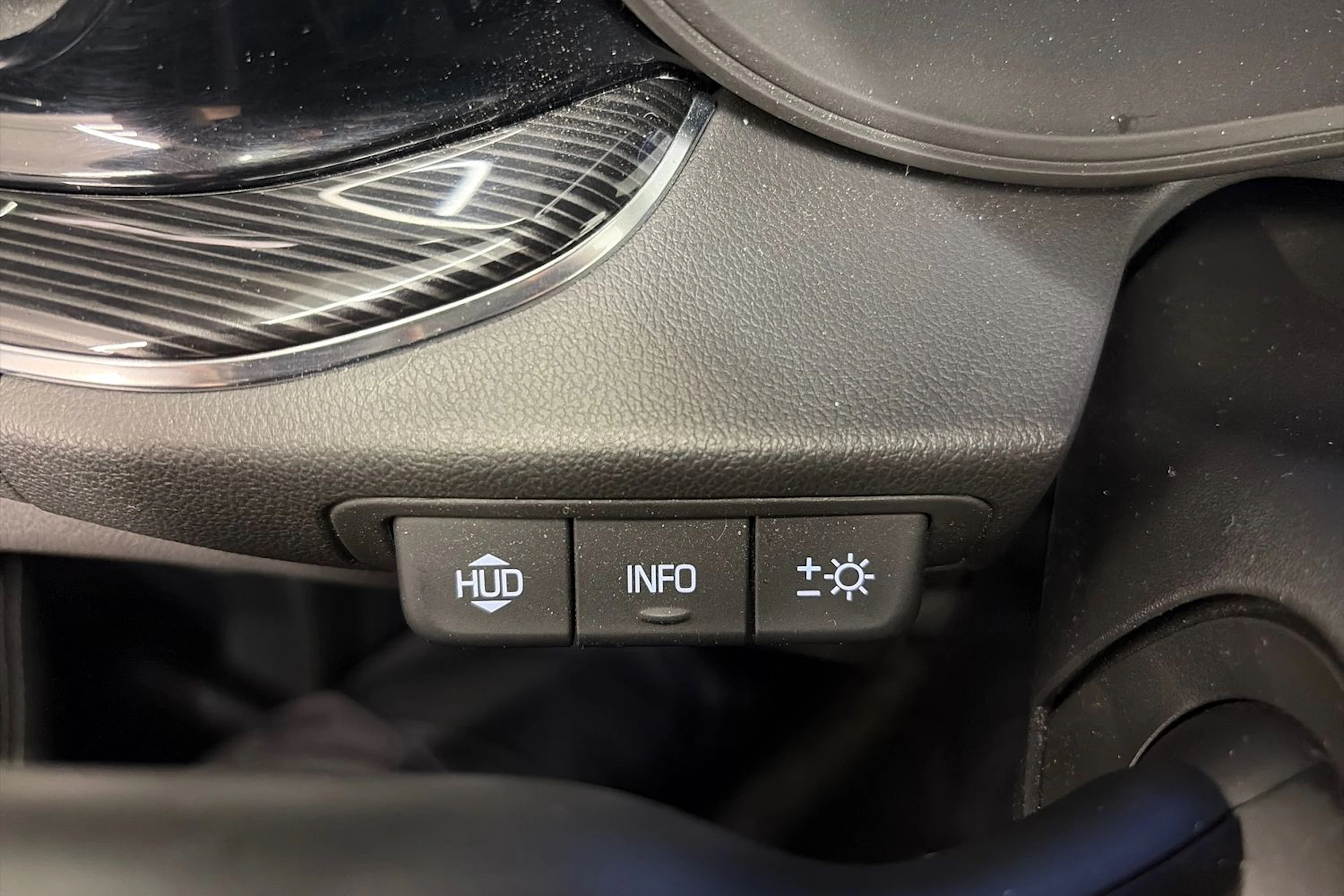 Sininen Opel Insignia 2019 kuva 23.