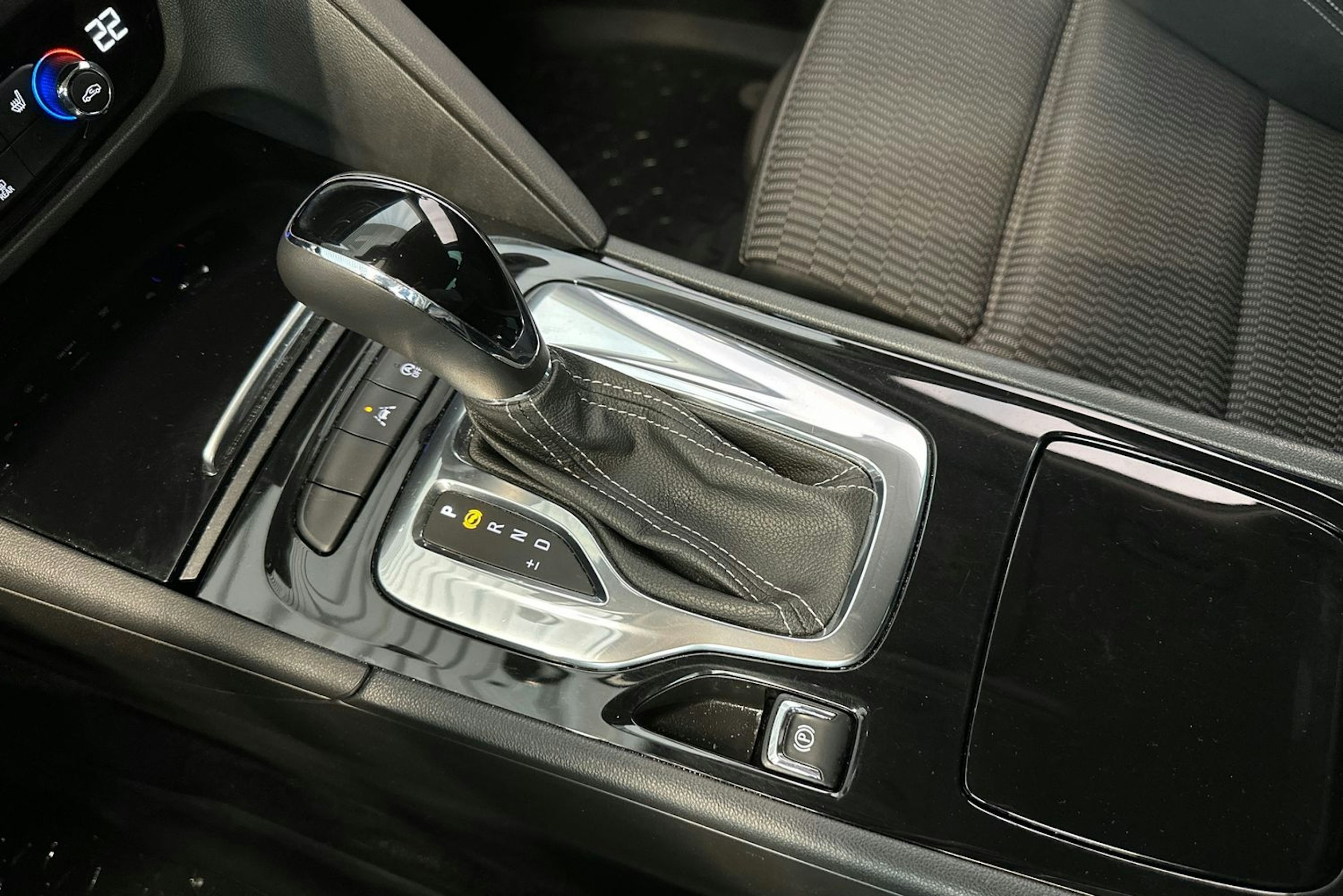 hopea Opel Insignia 2019 kuva 21.