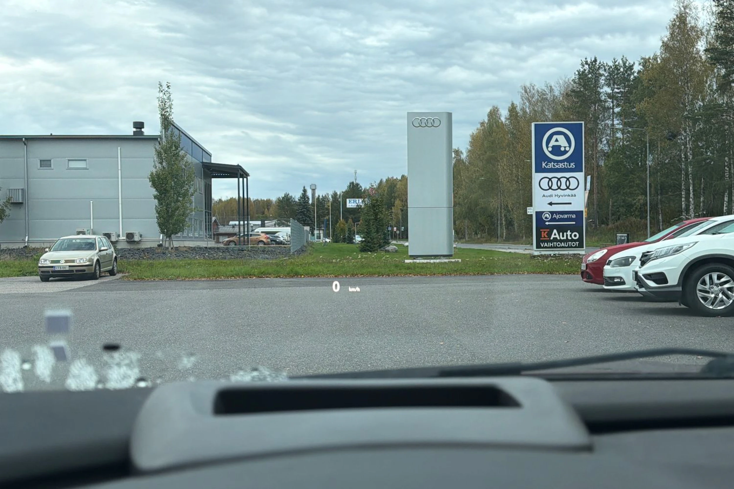 punainen Opel Insignia 2020 kuva 4.